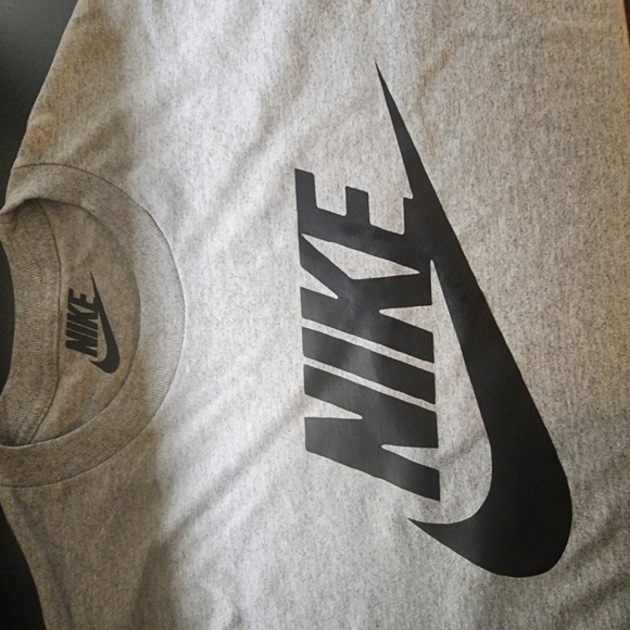 Custom shirts - Picture 2 of 4